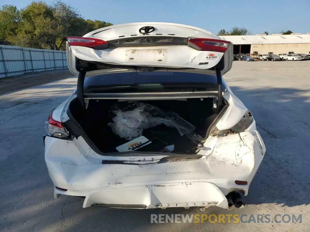 6 Photograph of a damaged car 4T1G11AK6LU982689 TOYOTA CAMRY 2020