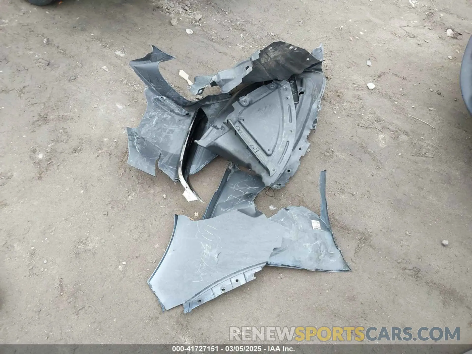 12 Photograph of a damaged car 4T1G11AK6LU983759 TOYOTA CAMRY 2020