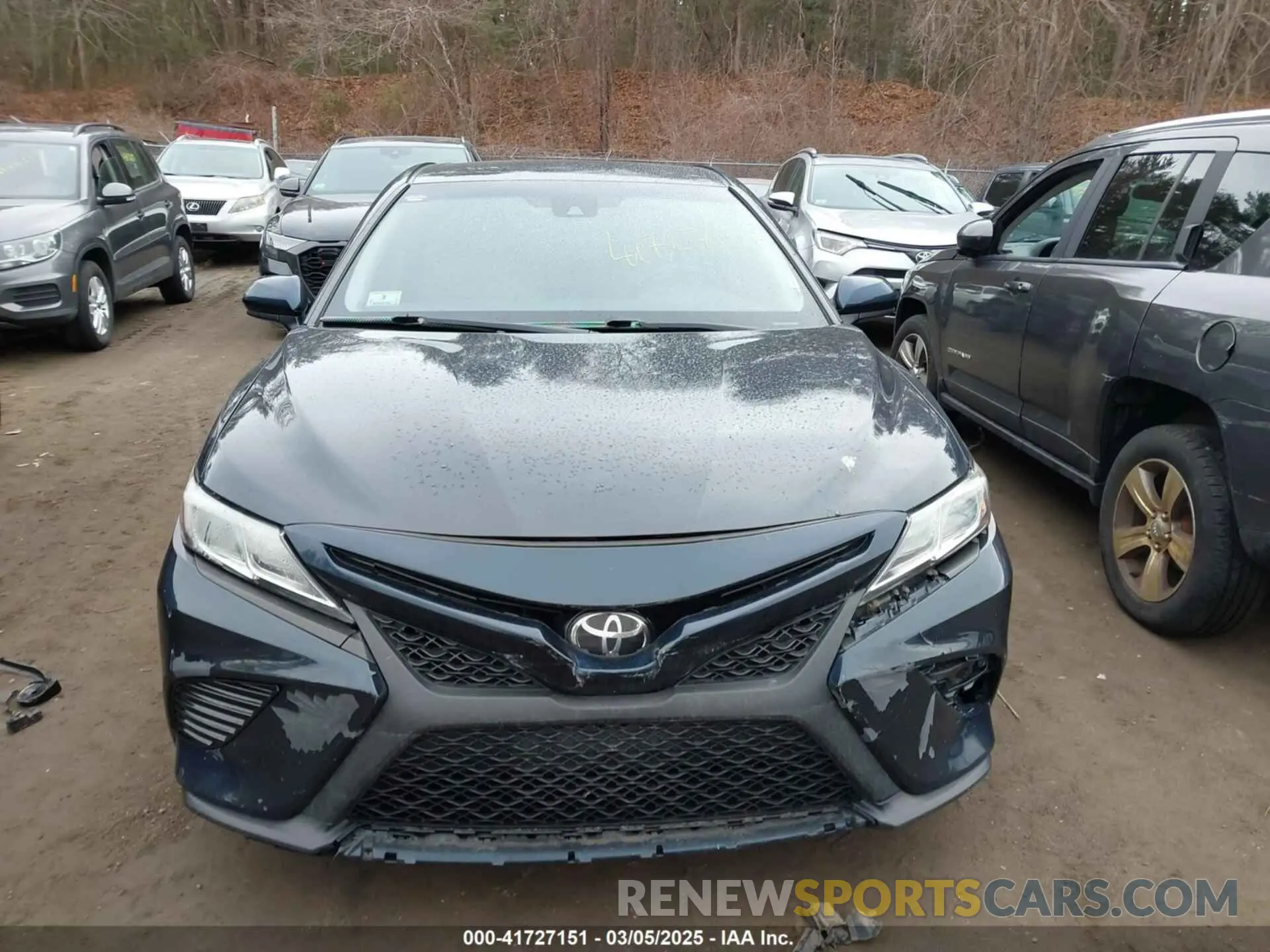 13 Photograph of a damaged car 4T1G11AK6LU983759 TOYOTA CAMRY 2020