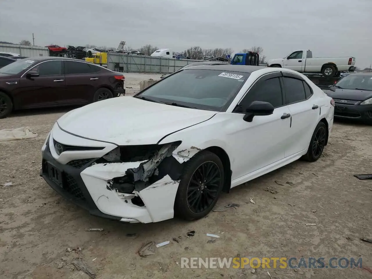 1 Photograph of a damaged car 4T1G11AK7LU309300 TOYOTA CAMRY 2020