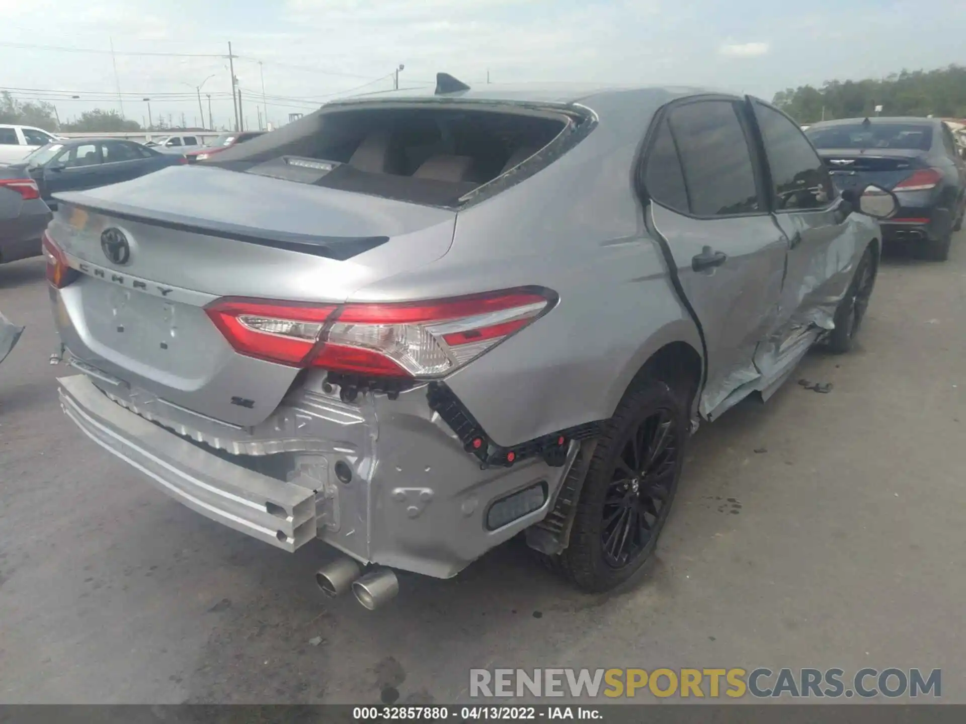 4 Photograph of a damaged car 4T1G11AK7LU314982 TOYOTA CAMRY 2020