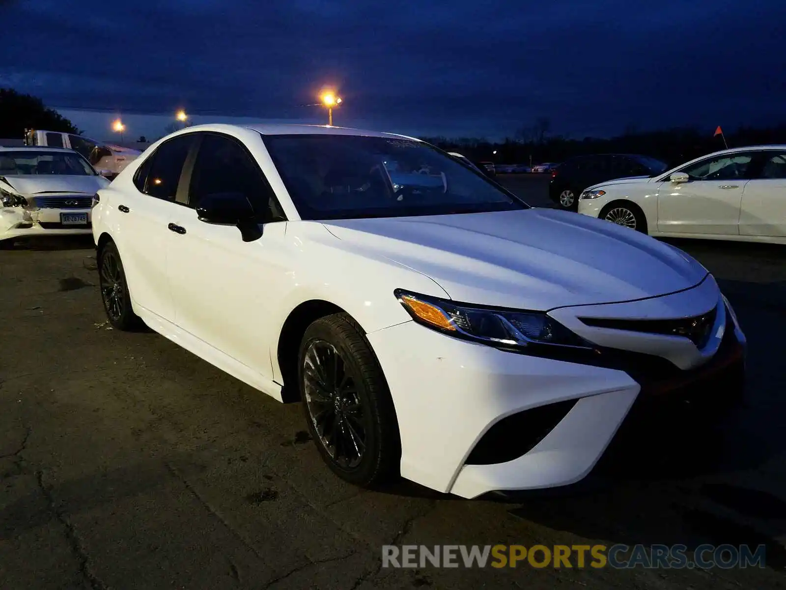 1 Photograph of a damaged car 4T1G11AK7LU317199 TOYOTA CAMRY 2020