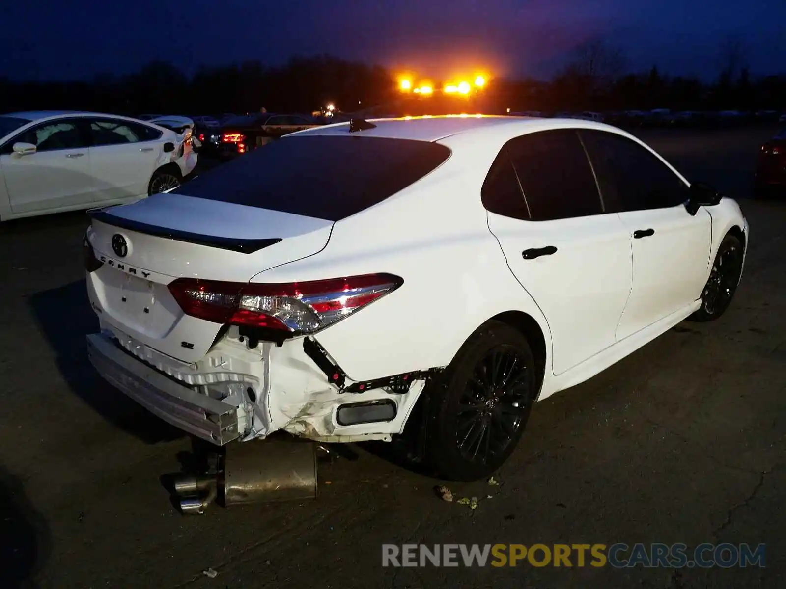 4 Photograph of a damaged car 4T1G11AK7LU317199 TOYOTA CAMRY 2020