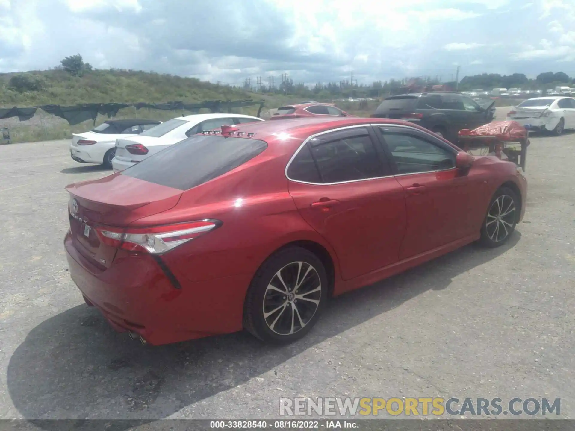 4 Photograph of a damaged car 4T1G11AK7LU321513 TOYOTA CAMRY 2020