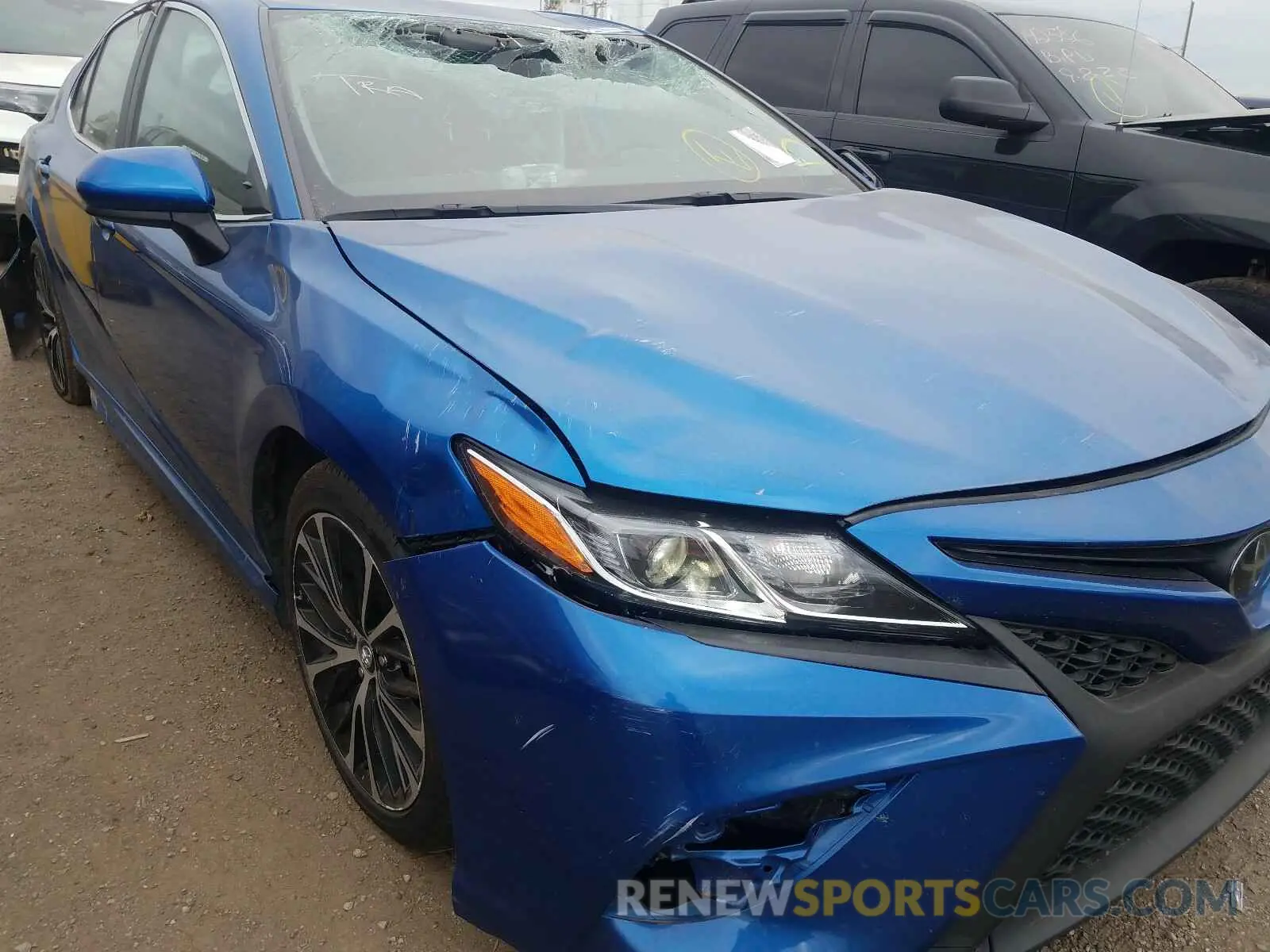 9 Photograph of a damaged car 4T1G11AK7LU324377 TOYOTA CAMRY 2020