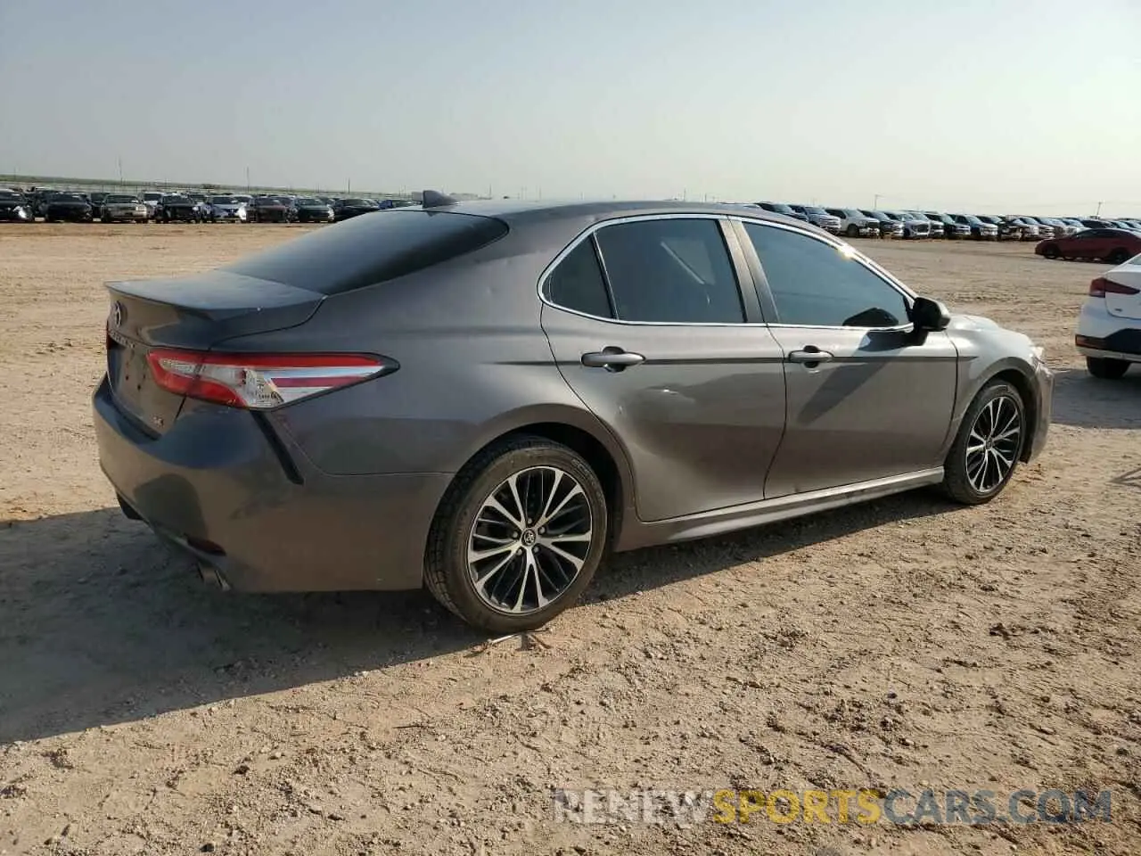 3 Photograph of a damaged car 4T1G11AK7LU333449 TOYOTA CAMRY 2020