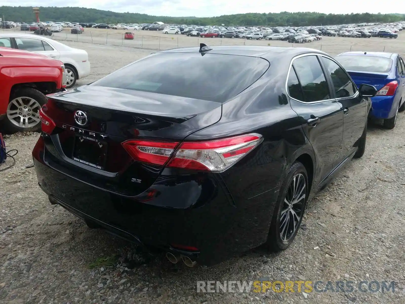 4 Photograph of a damaged car 4T1G11AK7LU335427 TOYOTA CAMRY 2020