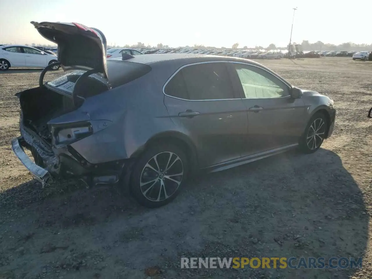 3 Photograph of a damaged car 4T1G11AK7LU339400 TOYOTA CAMRY 2020