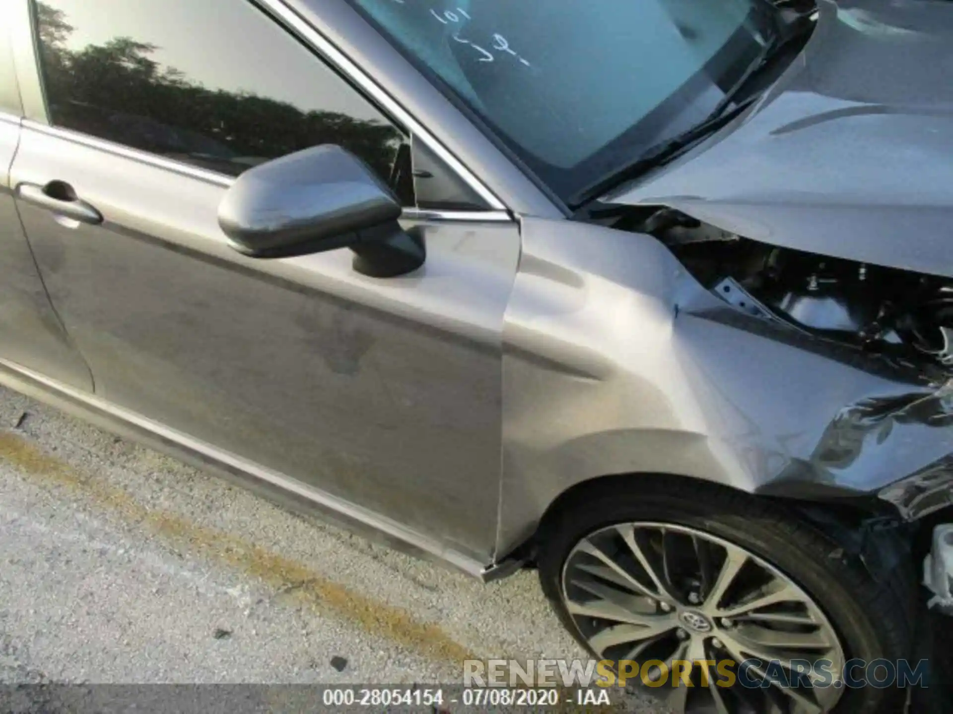 4 Photograph of a damaged car 4T1G11AK7LU340899 TOYOTA CAMRY 2020