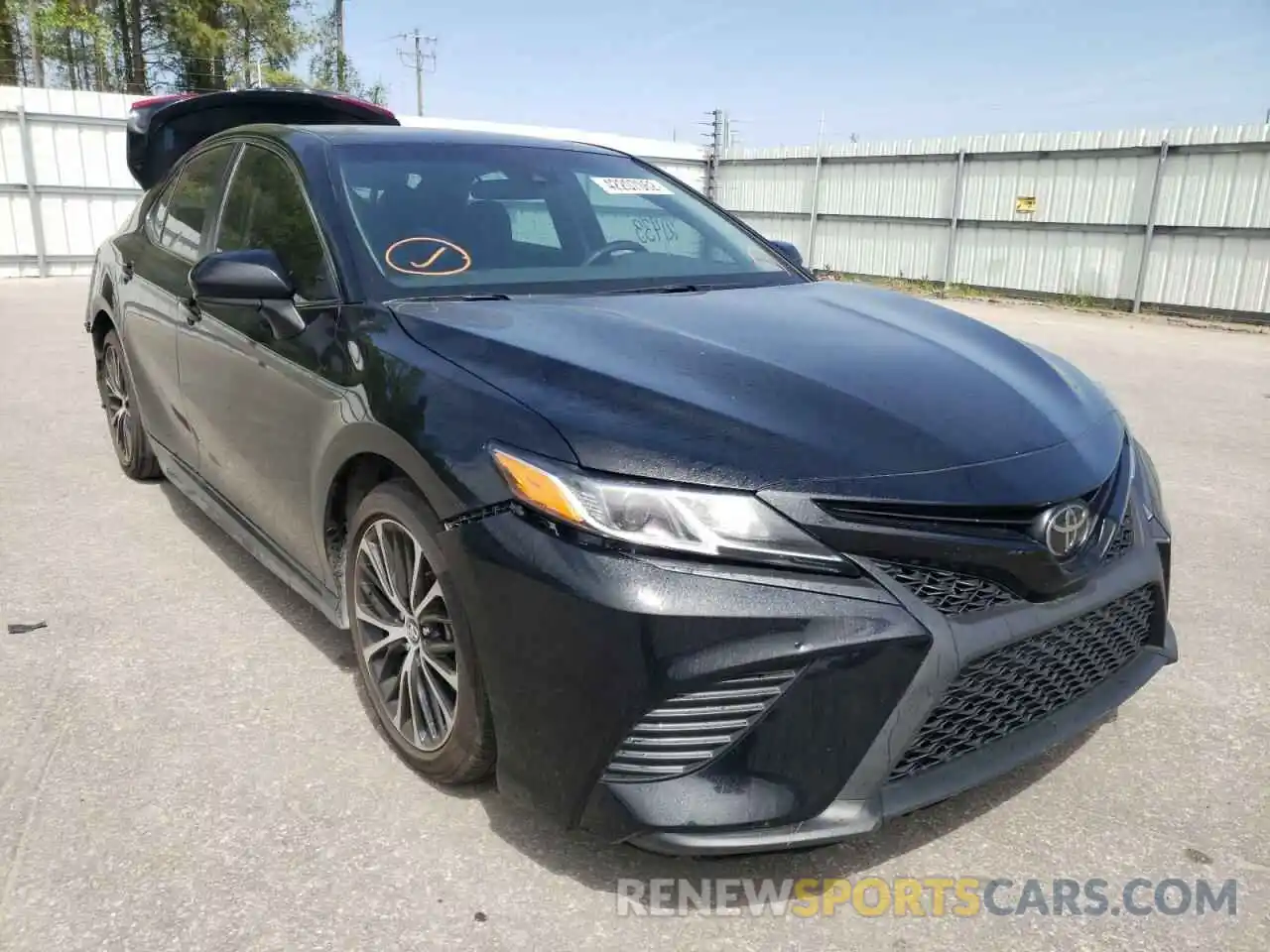 1 Photograph of a damaged car 4T1G11AK7LU345052 TOYOTA CAMRY 2020