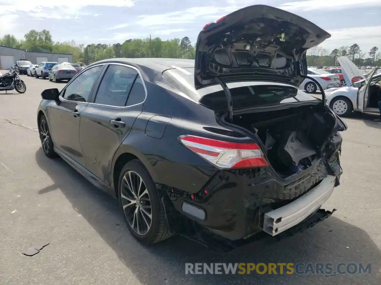 3 Photograph of a damaged car 4T1G11AK7LU345052 TOYOTA CAMRY 2020