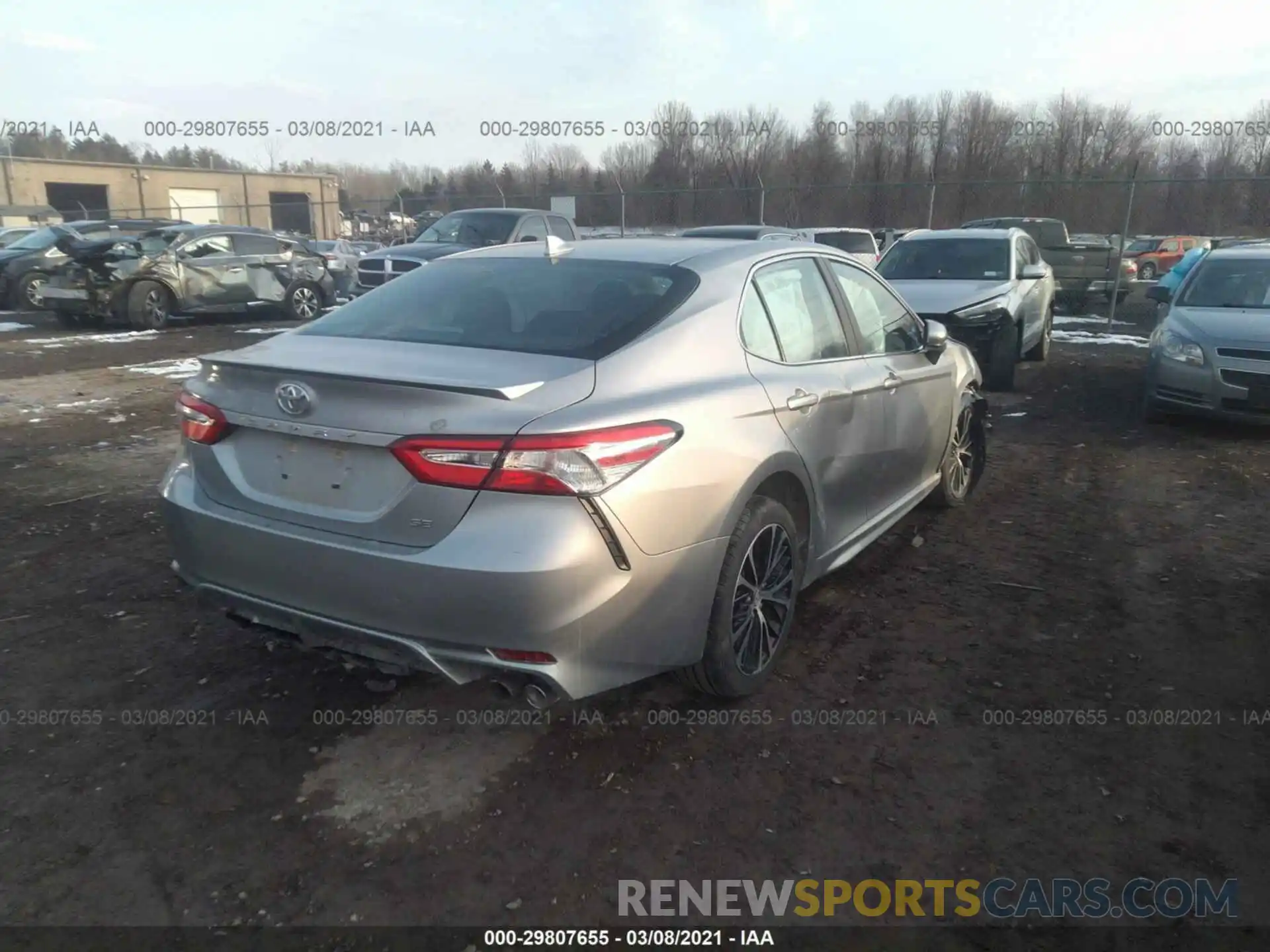 4 Photograph of a damaged car 4T1G11AK7LU346654 TOYOTA CAMRY 2020