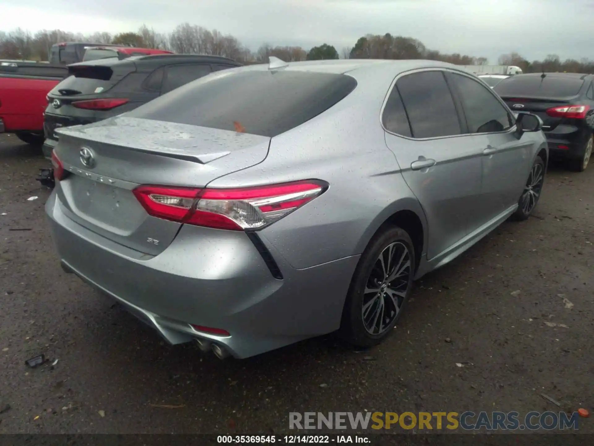 4 Photograph of a damaged car 4T1G11AK7LU347223 TOYOTA CAMRY 2020