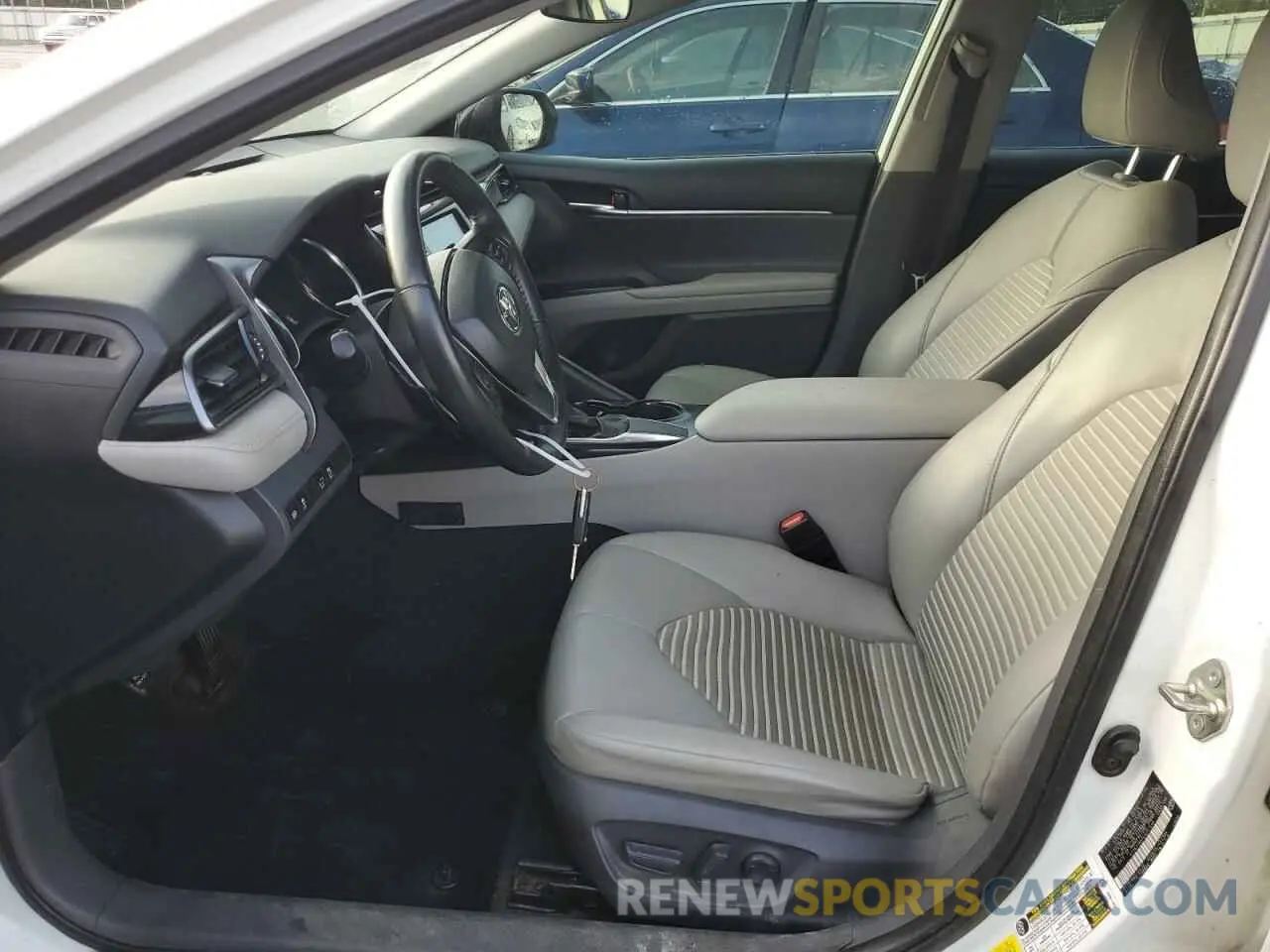 7 Photograph of a damaged car 4T1G11AK7LU351546 TOYOTA CAMRY 2020