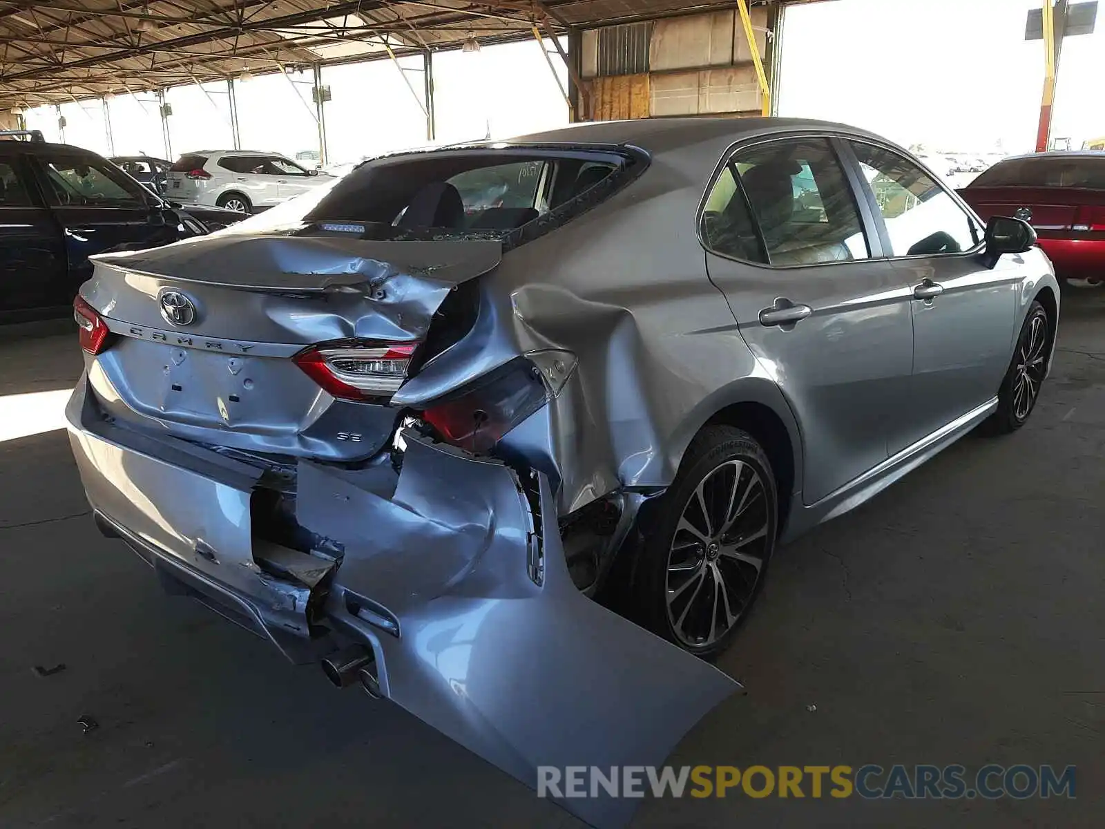 4 Photograph of a damaged car 4T1G11AK7LU352101 TOYOTA CAMRY 2020