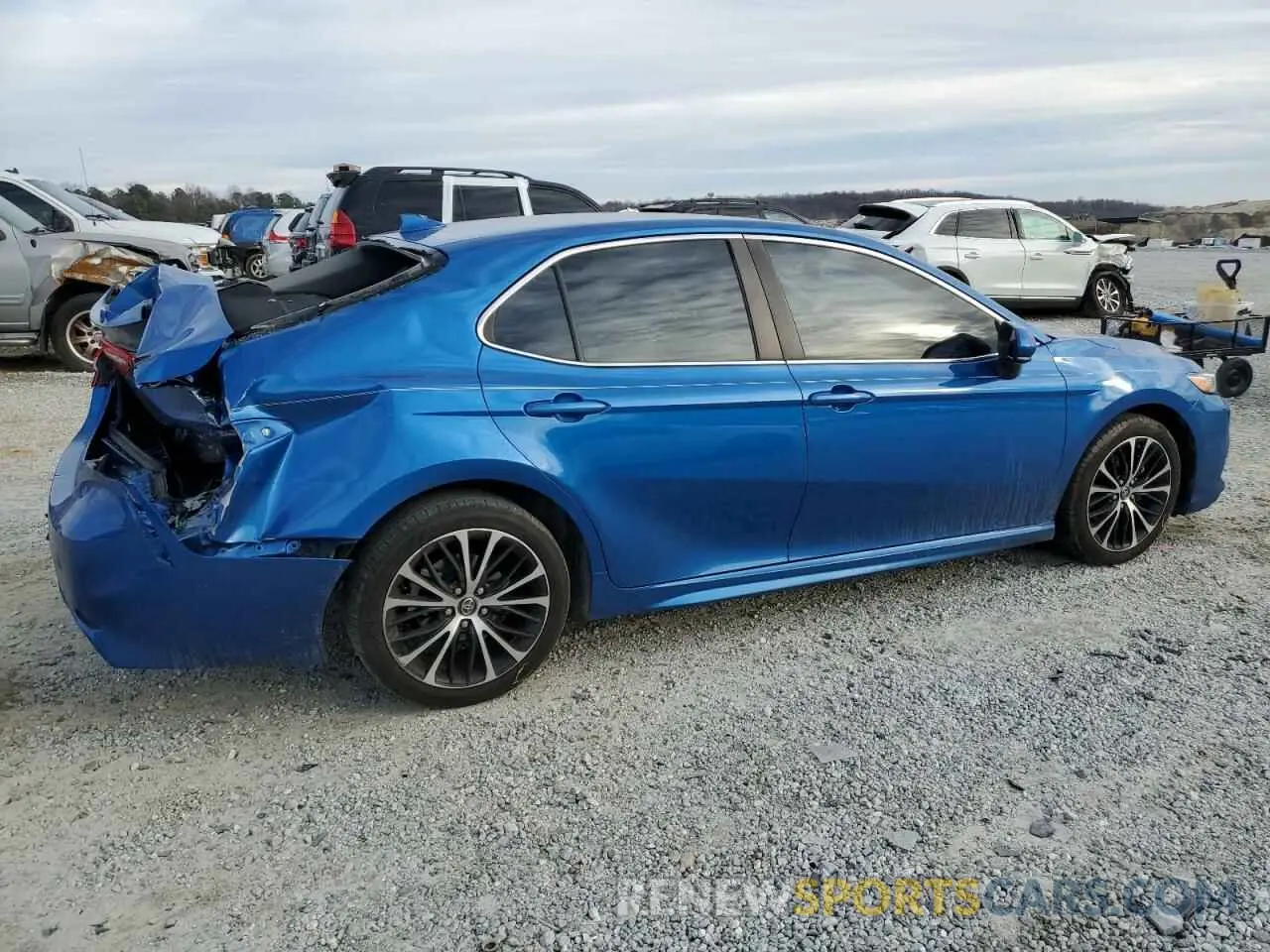 3 Photograph of a damaged car 4T1G11AK7LU352924 TOYOTA CAMRY 2020