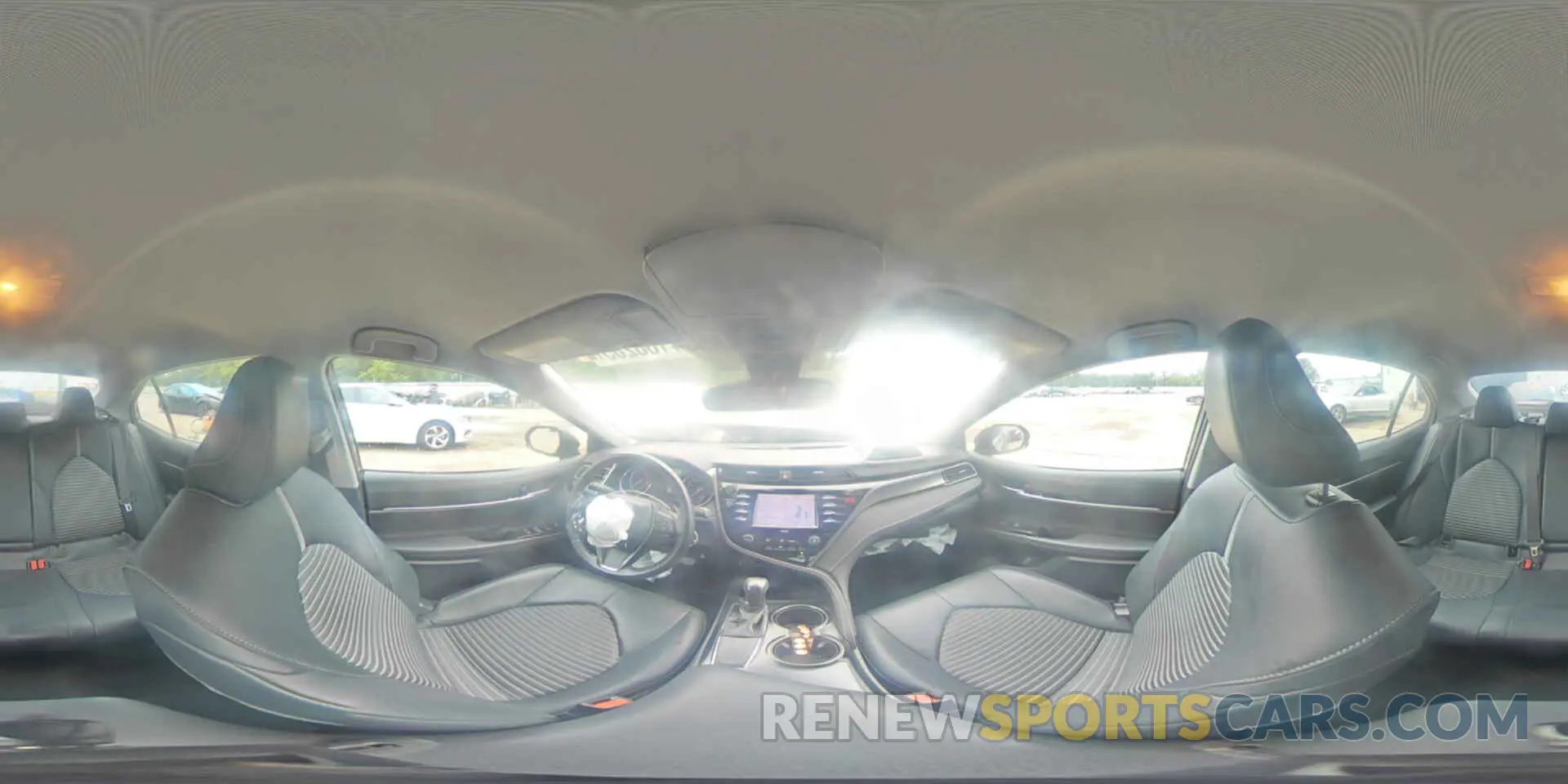 14 Photograph of a damaged car 4T1G11AK7LU352969 TOYOTA CAMRY 2020
