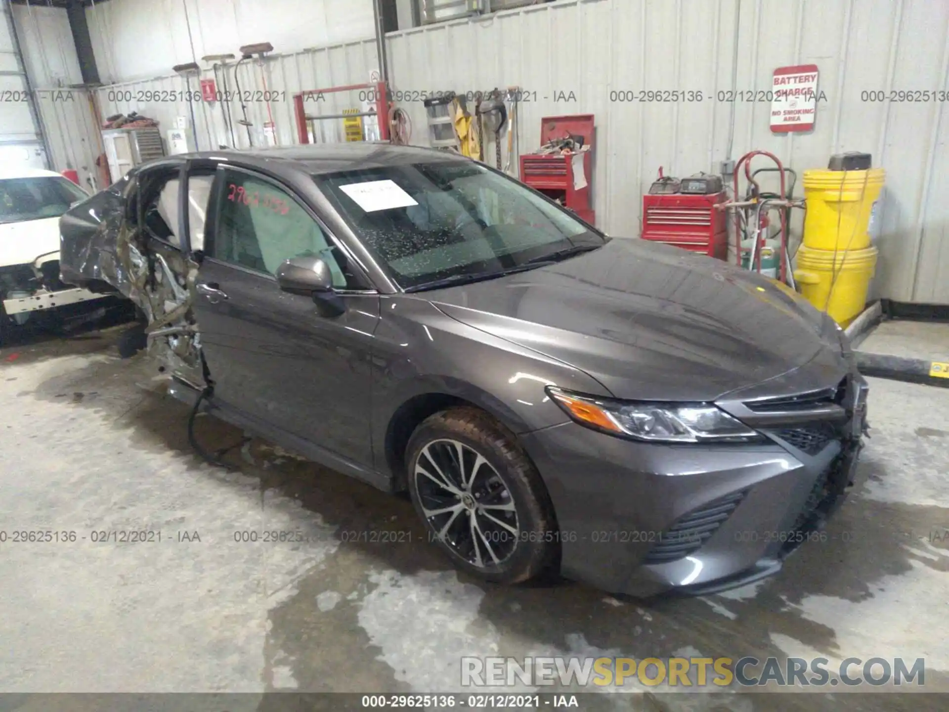 1 Photograph of a damaged car 4T1G11AK7LU357749 TOYOTA CAMRY 2020