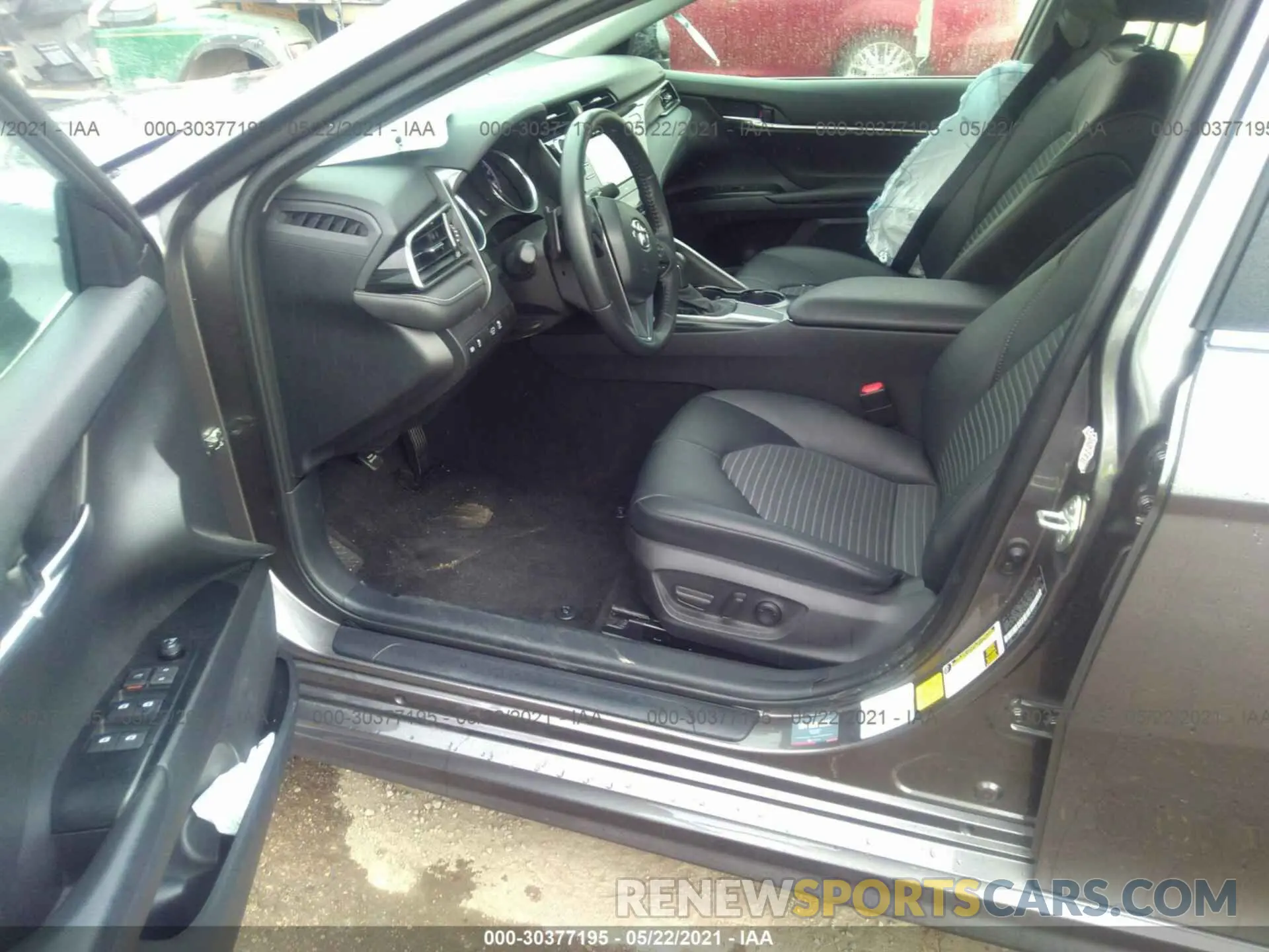5 Photograph of a damaged car 4T1G11AK7LU359694 TOYOTA CAMRY 2020