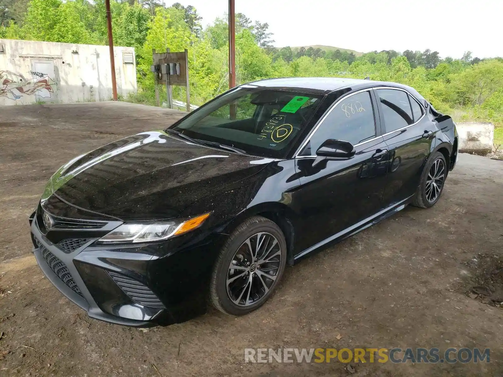 2 Photograph of a damaged car 4T1G11AK7LU363664 TOYOTA CAMRY 2020