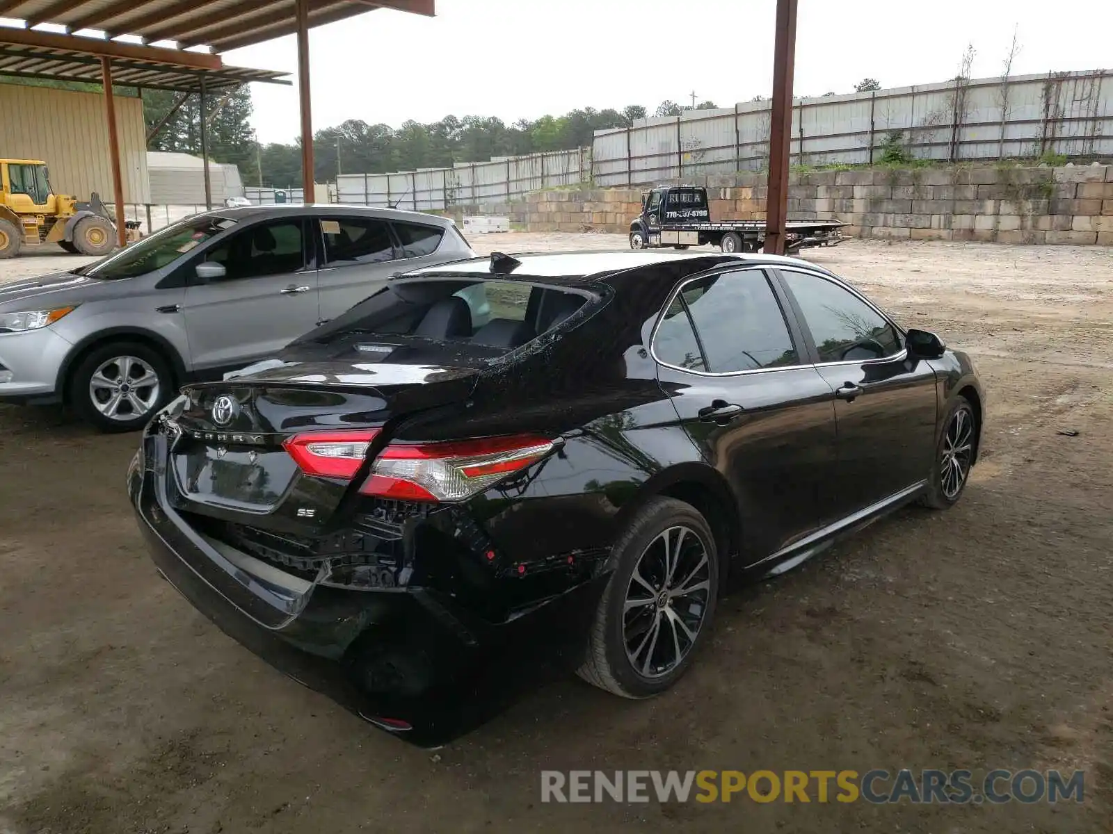 4 Photograph of a damaged car 4T1G11AK7LU363664 TOYOTA CAMRY 2020