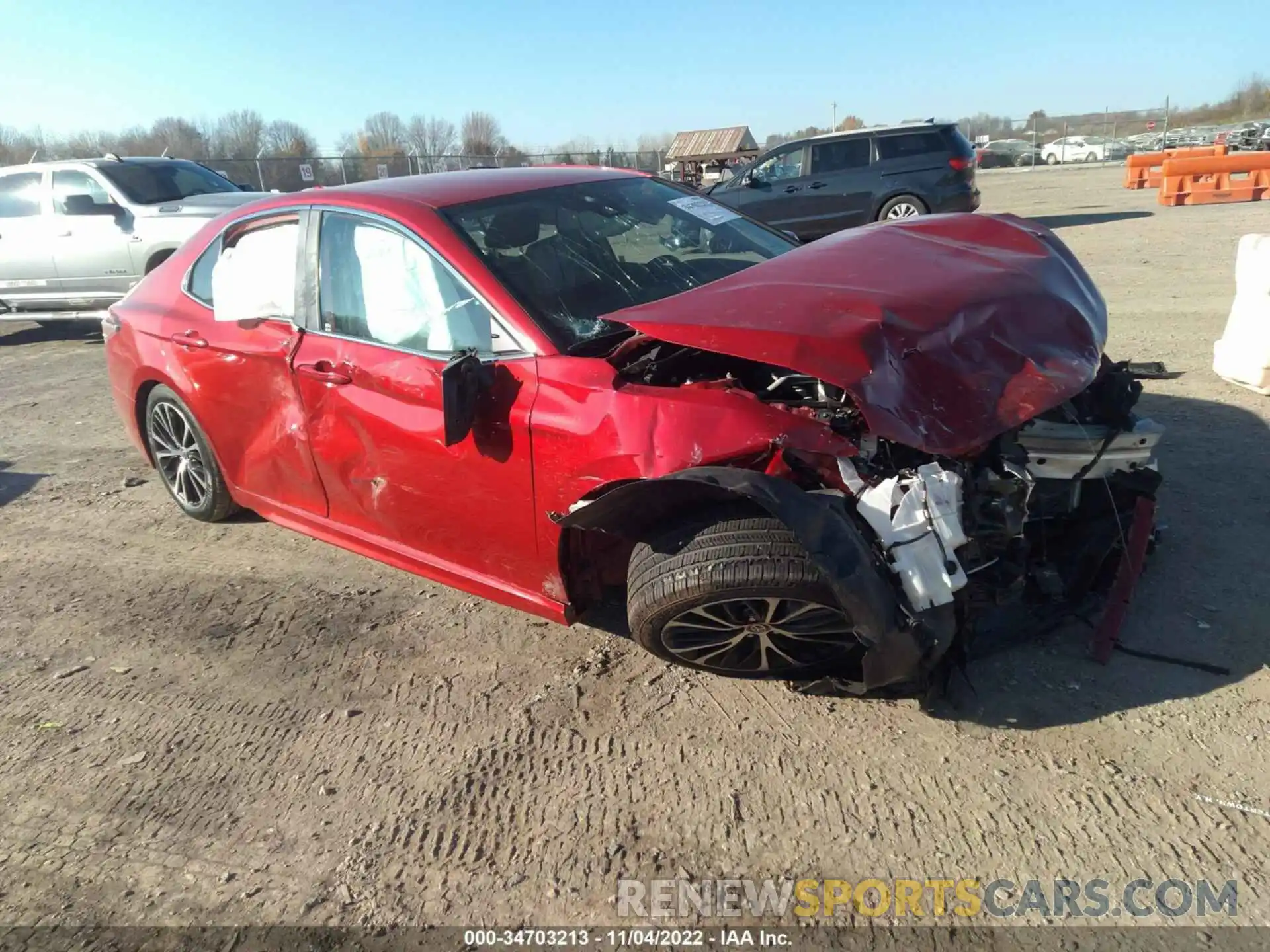 1 Photograph of a damaged car 4T1G11AK7LU370890 TOYOTA CAMRY 2020