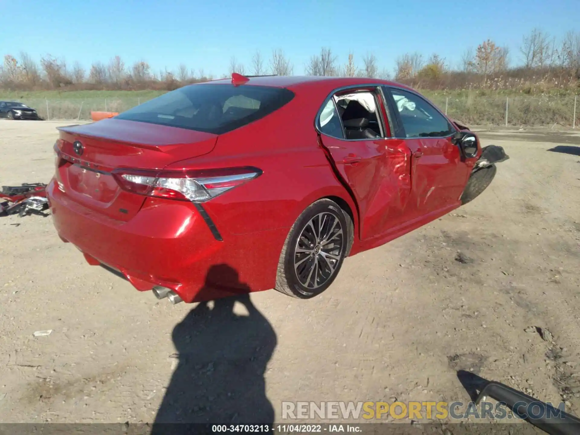 4 Photograph of a damaged car 4T1G11AK7LU370890 TOYOTA CAMRY 2020