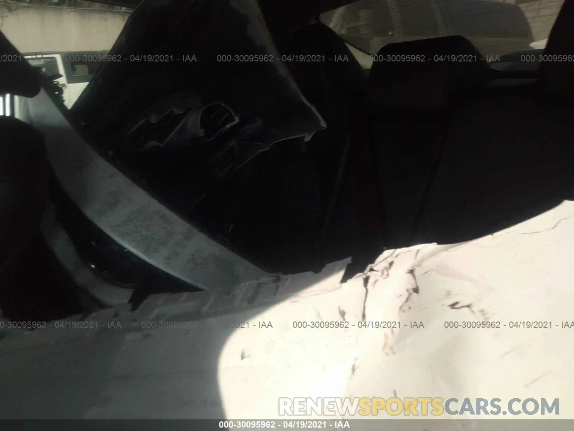 9 Photograph of a damaged car 4T1G11AK7LU373997 TOYOTA CAMRY 2020