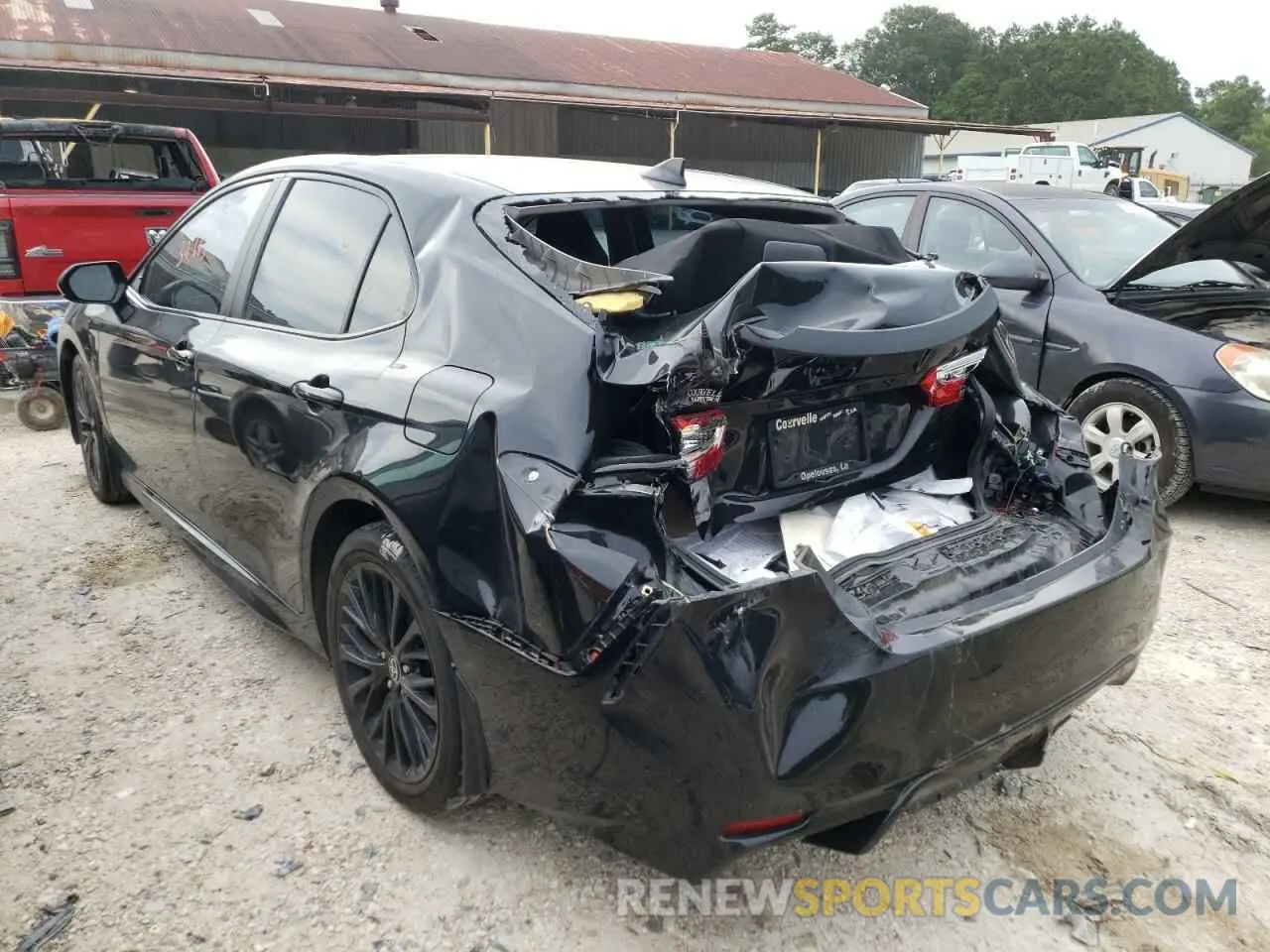 4 Photograph of a damaged car 4T1G11AK7LU375488 TOYOTA CAMRY 2020