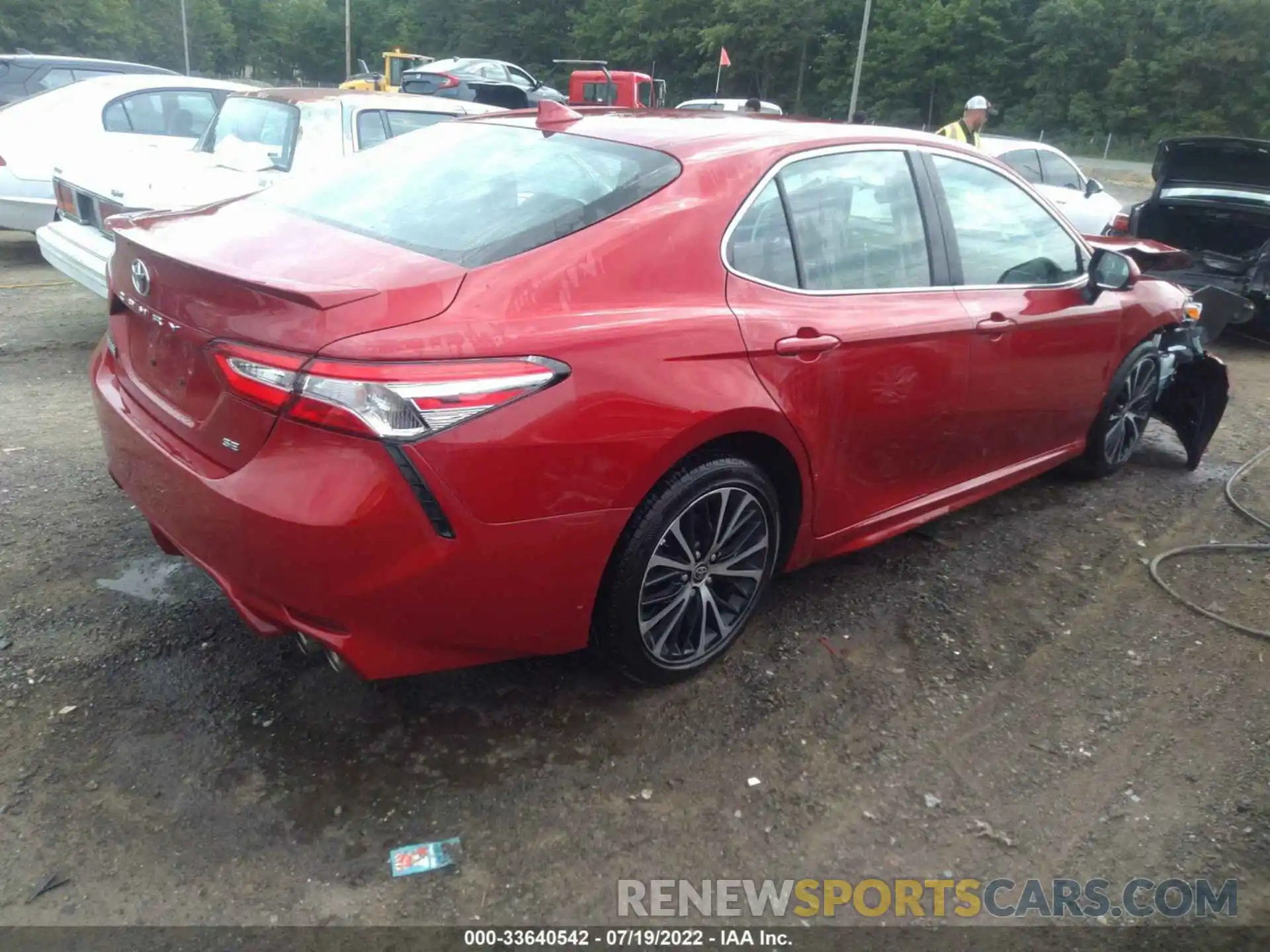 4 Photograph of a damaged car 4T1G11AK7LU387723 TOYOTA CAMRY 2020