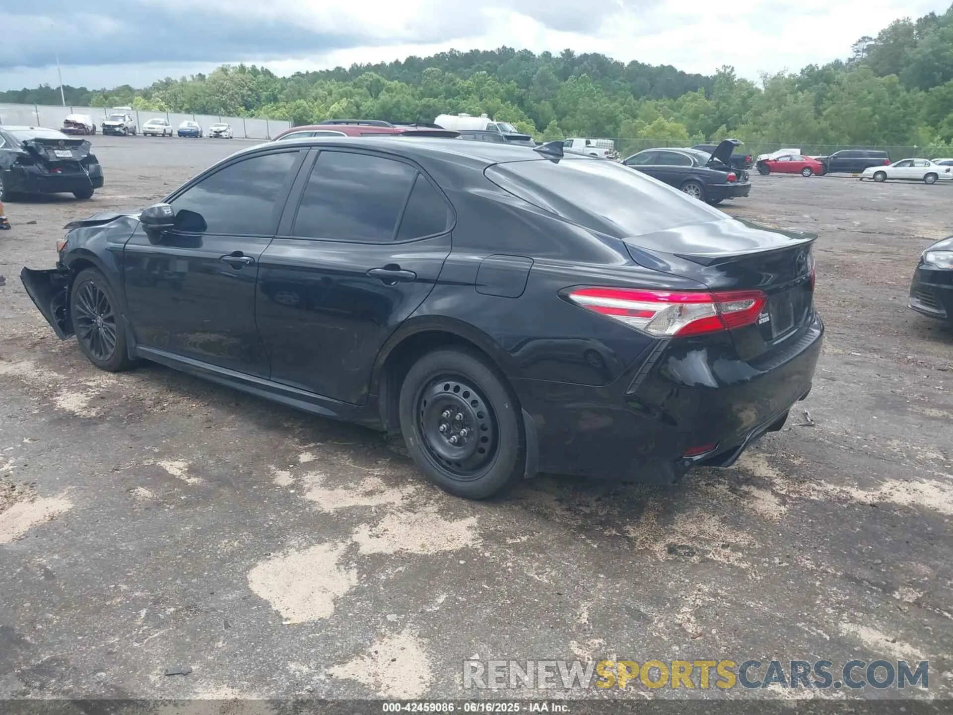 3 Photograph of a damaged car 4T1G11AK7LU397121 TOYOTA CAMRY 2020