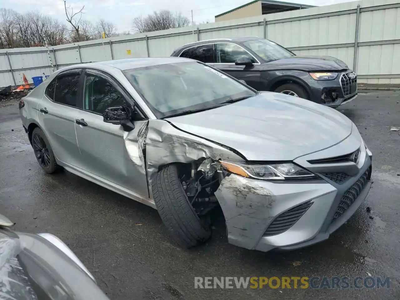 4 Photograph of a damaged car 4T1G11AK7LU398981 TOYOTA CAMRY 2020