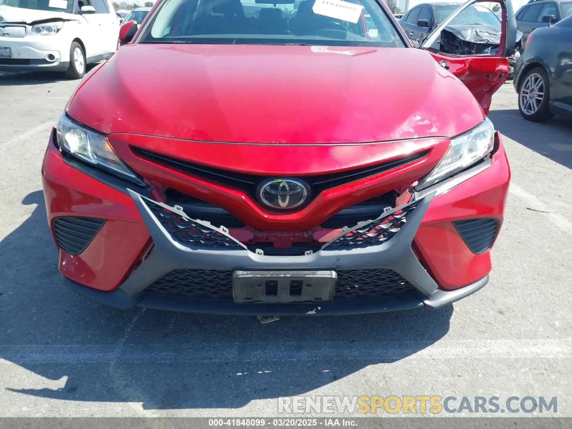 18 Photograph of a damaged car 4T1G11AK7LU399645 TOYOTA CAMRY 2020