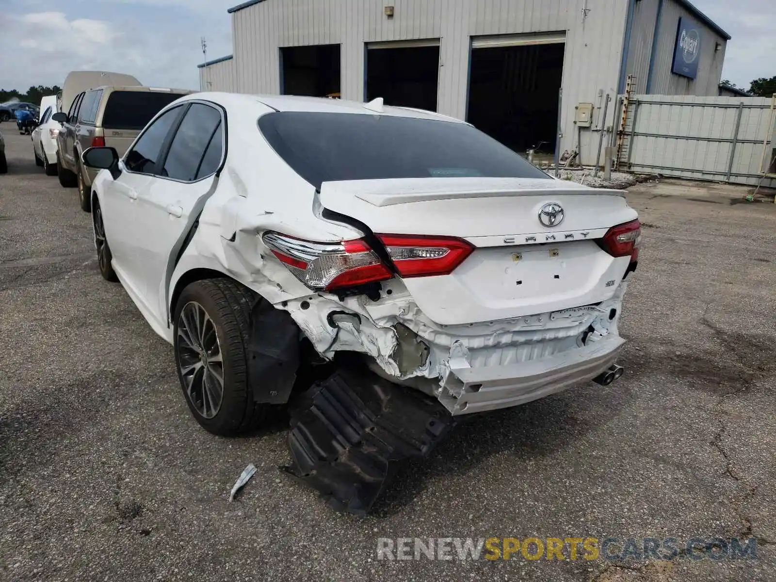 3 Photograph of a damaged car 4T1G11AK7LU502238 TOYOTA CAMRY 2020