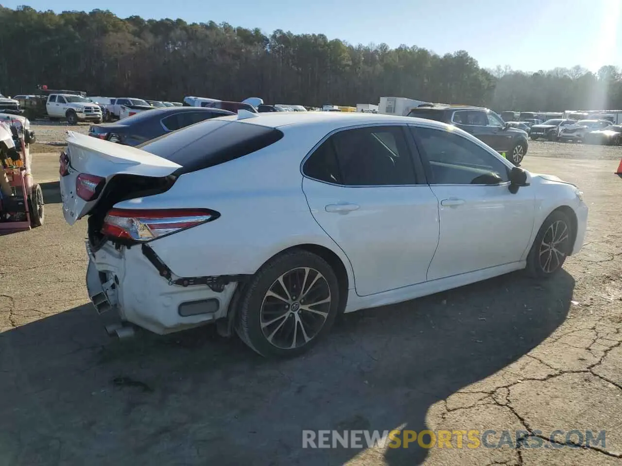 3 Photograph of a damaged car 4T1G11AK7LU864943 TOYOTA CAMRY 2020