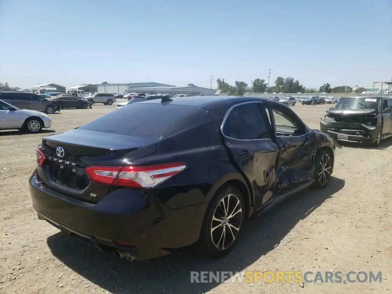 4 Photograph of a damaged car 4T1G11AK7LU868829 TOYOTA CAMRY 2020