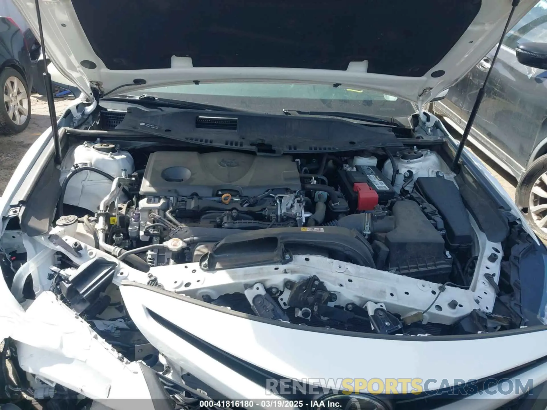 10 Photograph of a damaged car 4T1G11AK7LU878826 TOYOTA CAMRY 2020