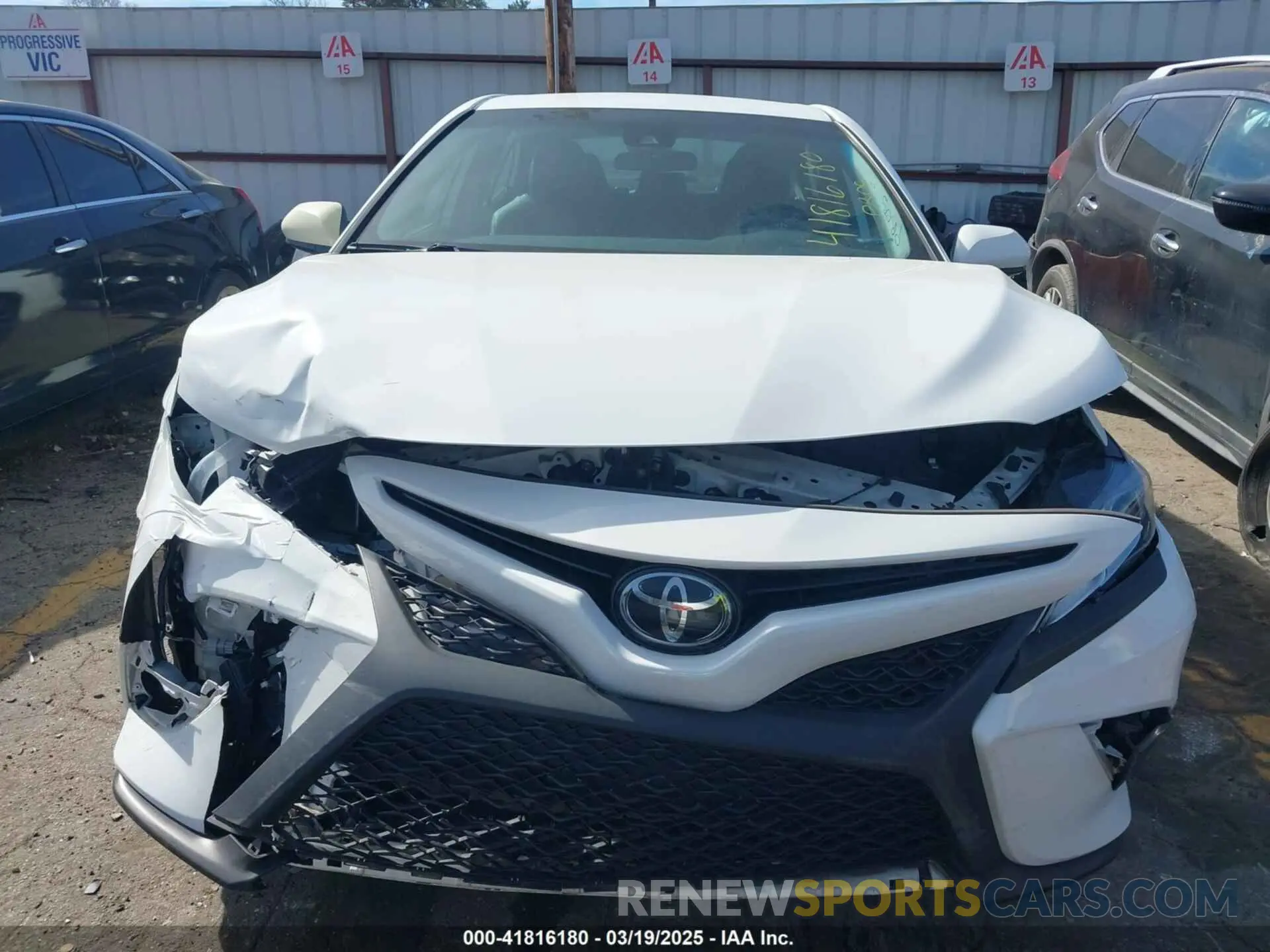 12 Photograph of a damaged car 4T1G11AK7LU878826 TOYOTA CAMRY 2020