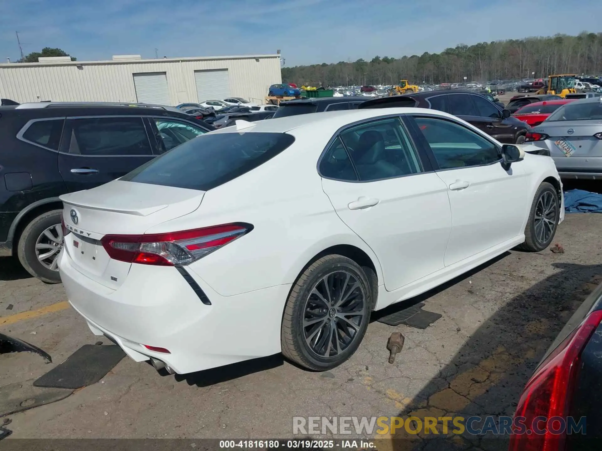 4 Photograph of a damaged car 4T1G11AK7LU878826 TOYOTA CAMRY 2020