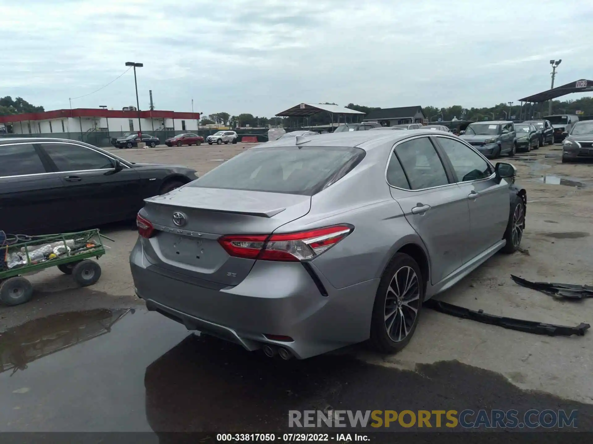 4 Photograph of a damaged car 4T1G11AK7LU879281 TOYOTA CAMRY 2020