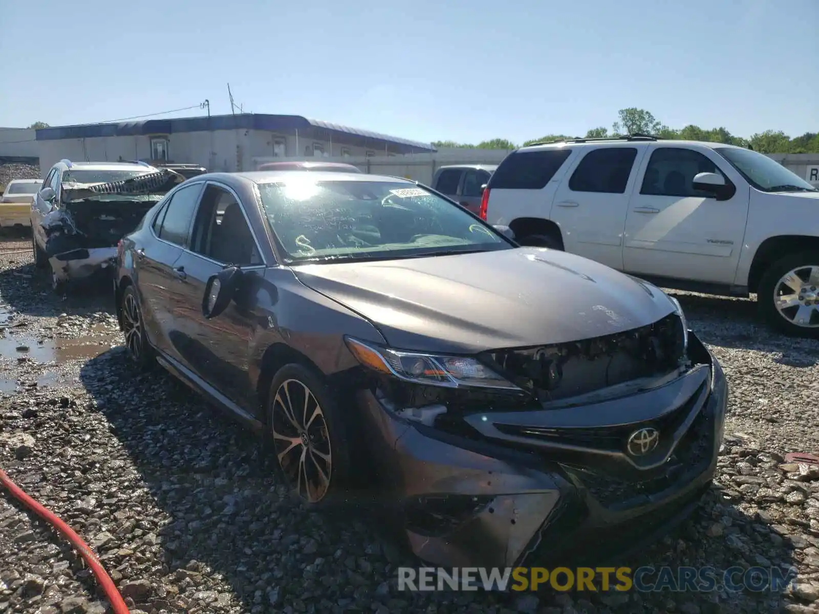 1 Photograph of a damaged car 4T1G11AK7LU879555 TOYOTA CAMRY 2020