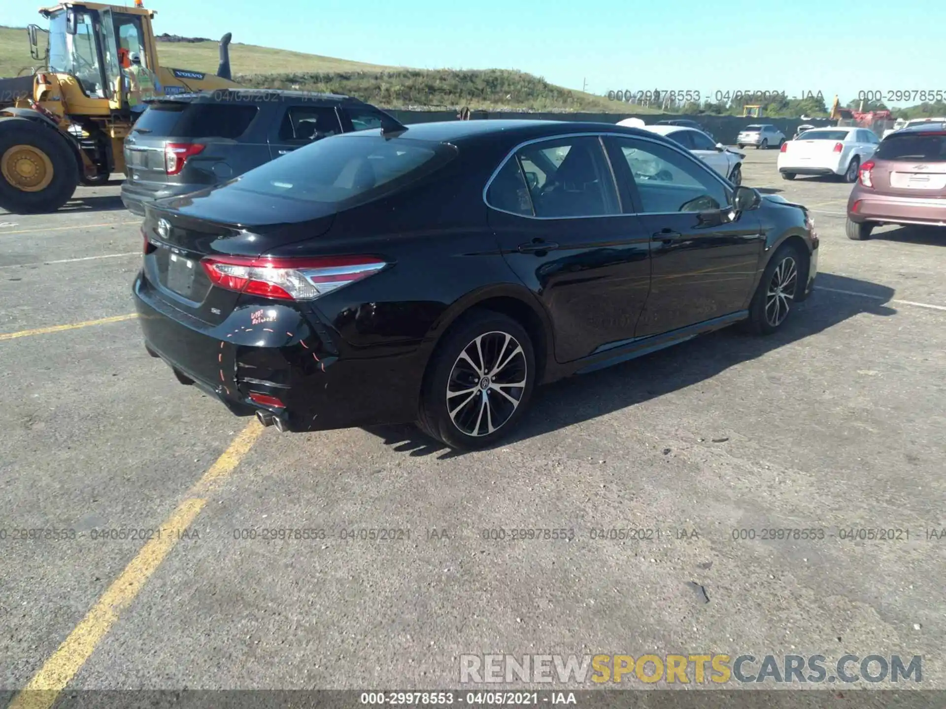 4 Photograph of a damaged car 4T1G11AK7LU881449 TOYOTA CAMRY 2020