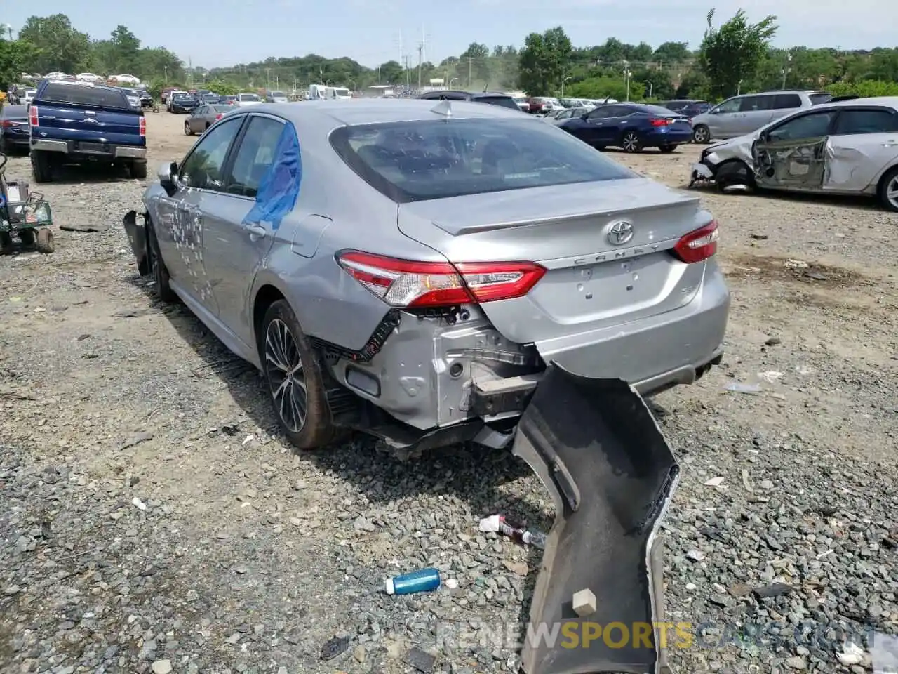 3 Photograph of a damaged car 4T1G11AK7LU893438 TOYOTA CAMRY 2020