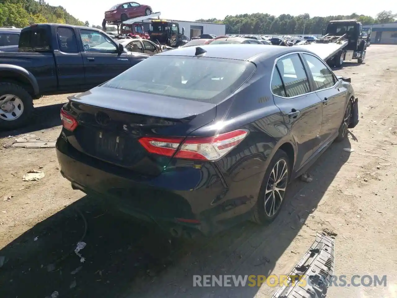 4 Photograph of a damaged car 4T1G11AK7LU894671 TOYOTA CAMRY 2020