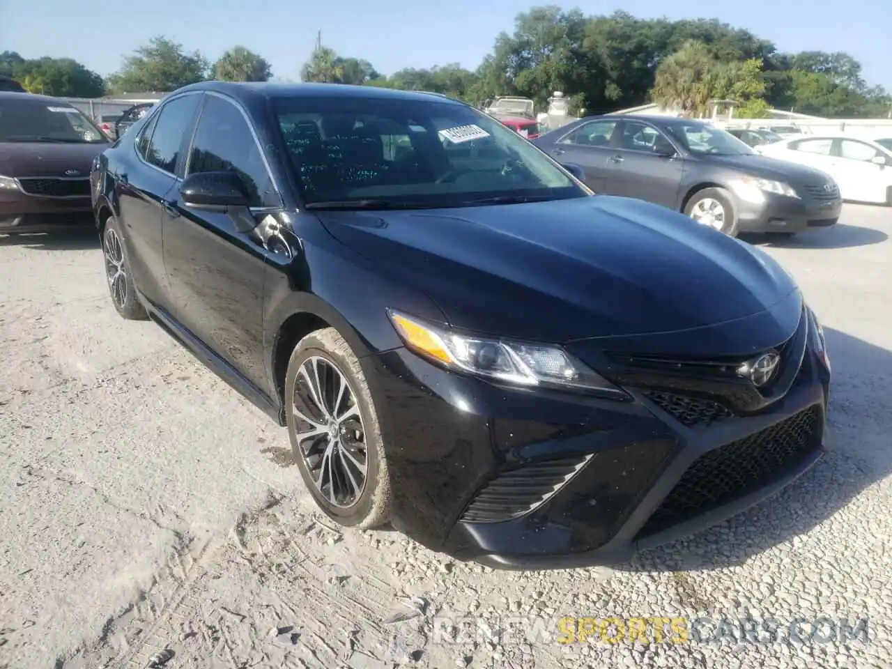 1 Photograph of a damaged car 4T1G11AK7LU896758 TOYOTA CAMRY 2020