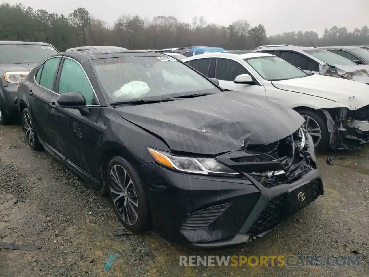 1 Photograph of a damaged car 4T1G11AK7LU899370 TOYOTA CAMRY 2020