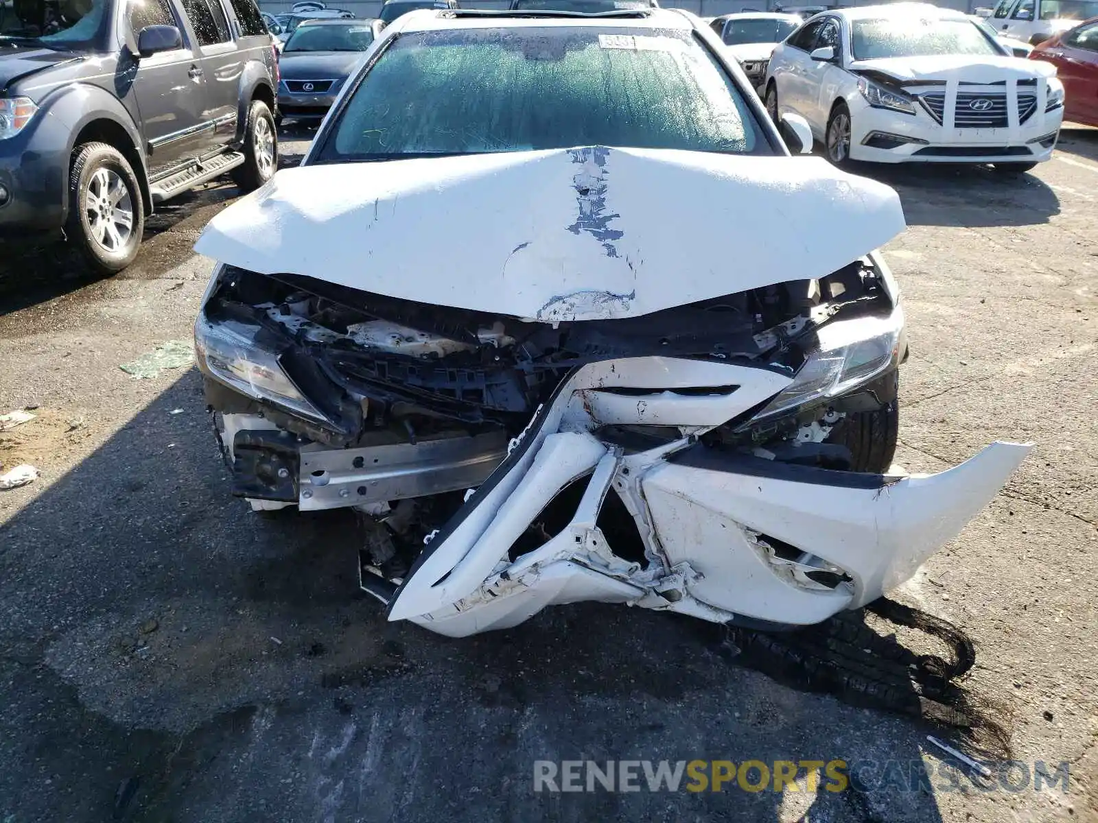 9 Photograph of a damaged car 4T1G11AK7LU900646 TOYOTA CAMRY 2020