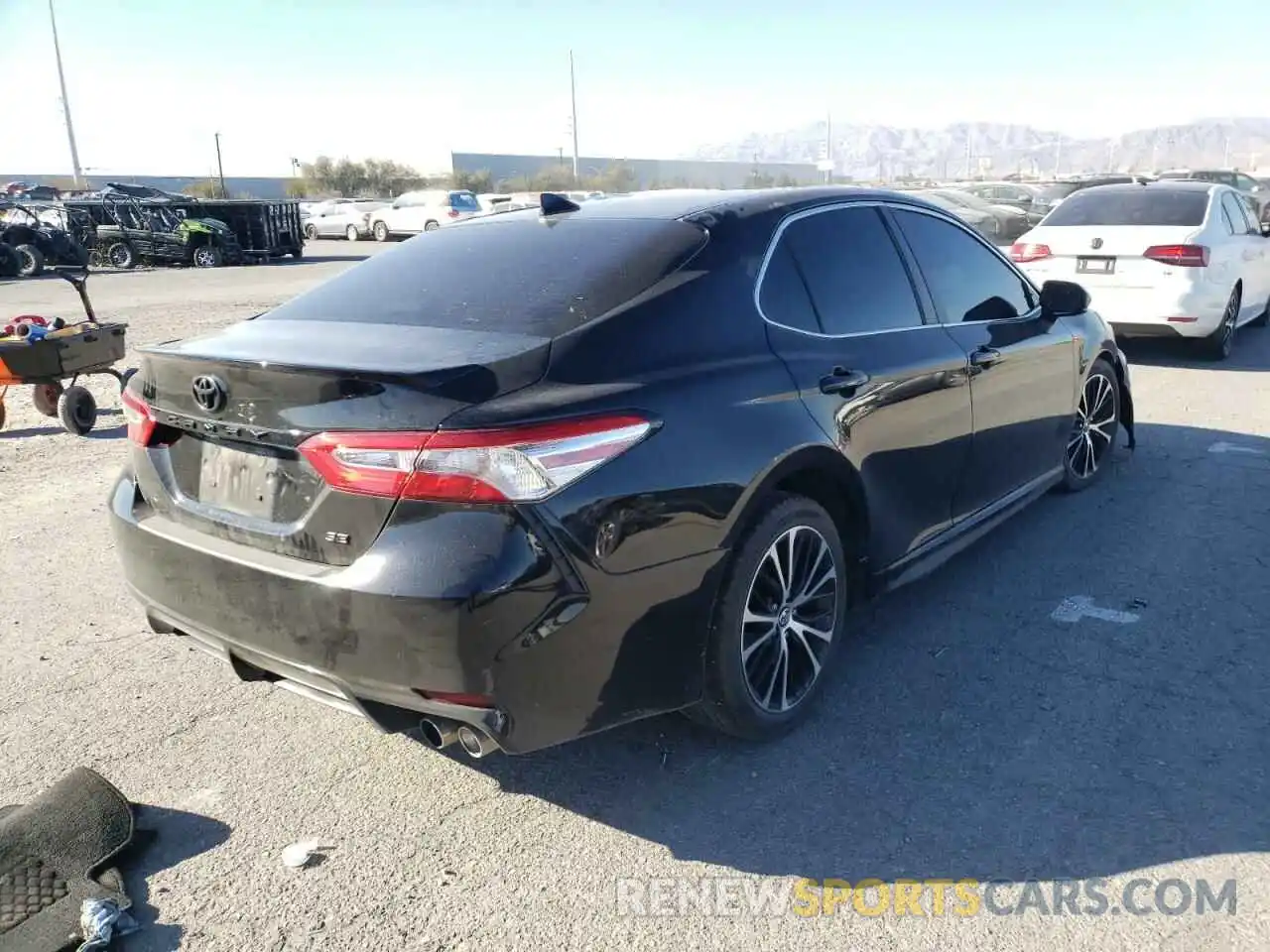 4 Photograph of a damaged car 4T1G11AK7LU900789 TOYOTA CAMRY 2020