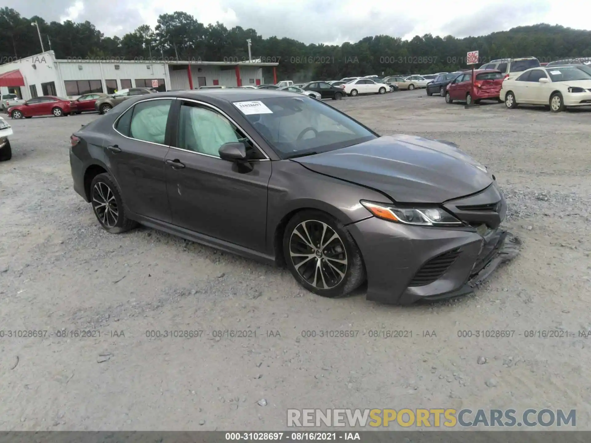 1 Photograph of a damaged car 4T1G11AK7LU909203 TOYOTA CAMRY 2020