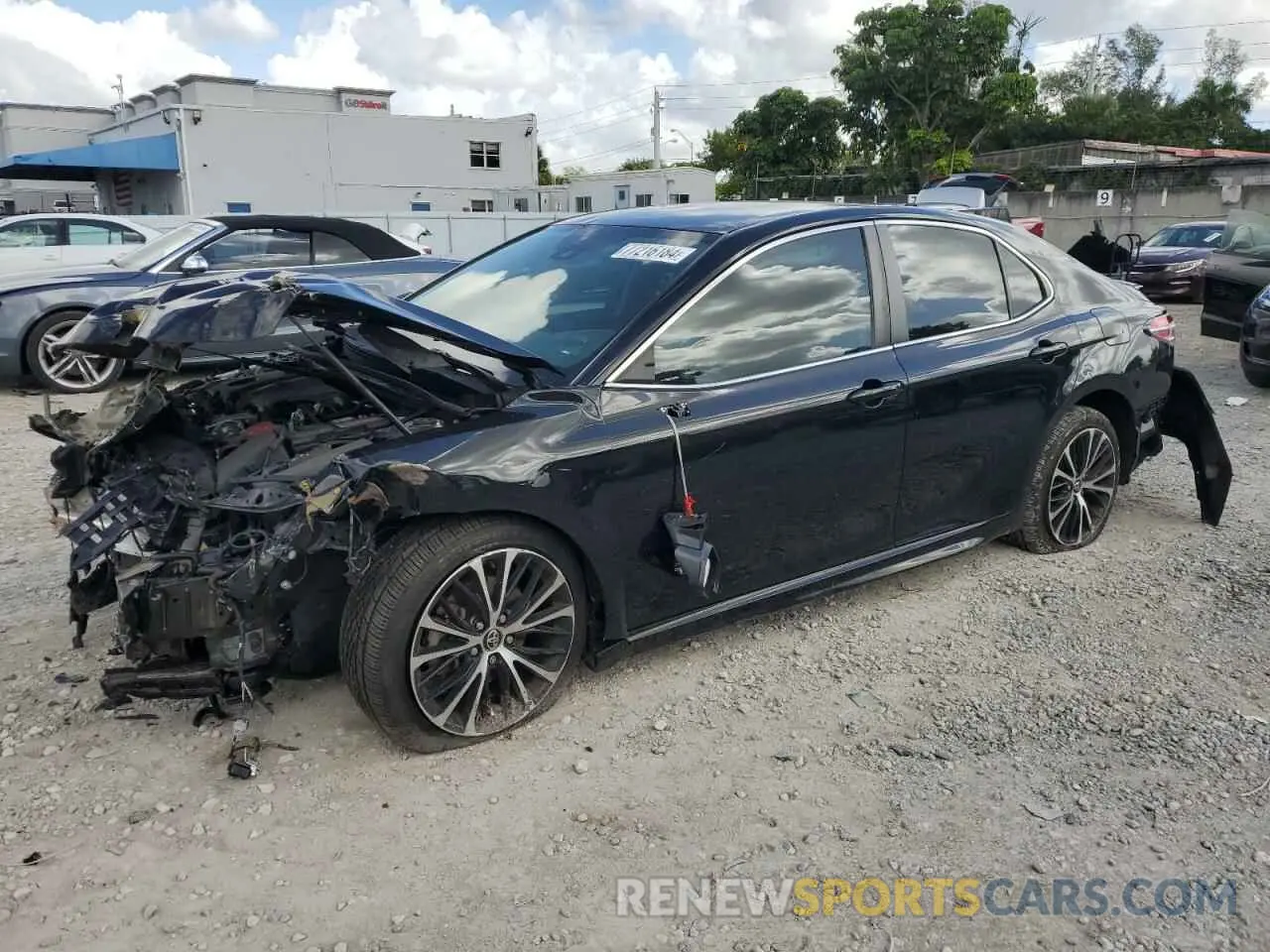 1 Photograph of a damaged car 4T1G11AK7LU916362 TOYOTA CAMRY 2020